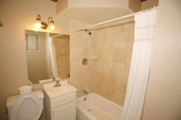 Hollywood Guest Inn image 9